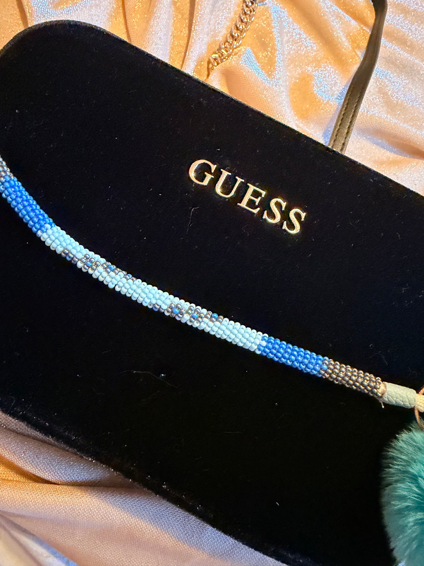 Guess purse w/ keychain
